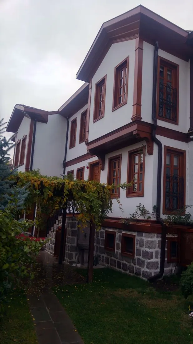 Bahçeli Konut Restorasyonu ve Çevre Düzenlemesi